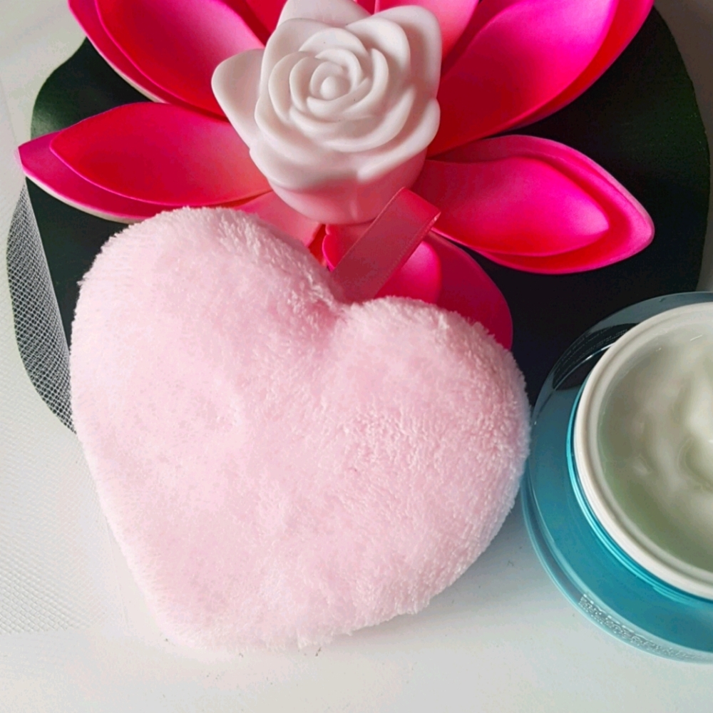1 pc Microfiber Heart to Remove Makeup
